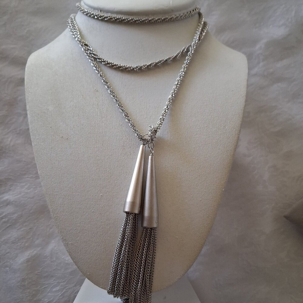 Kendra Scott "phara" Silver Chain Lariat Necklace with weighted Tassel Ends